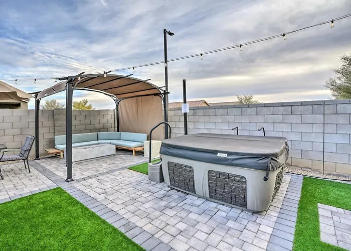 Ferienhaus Hot Tub, Putting Green! New-build